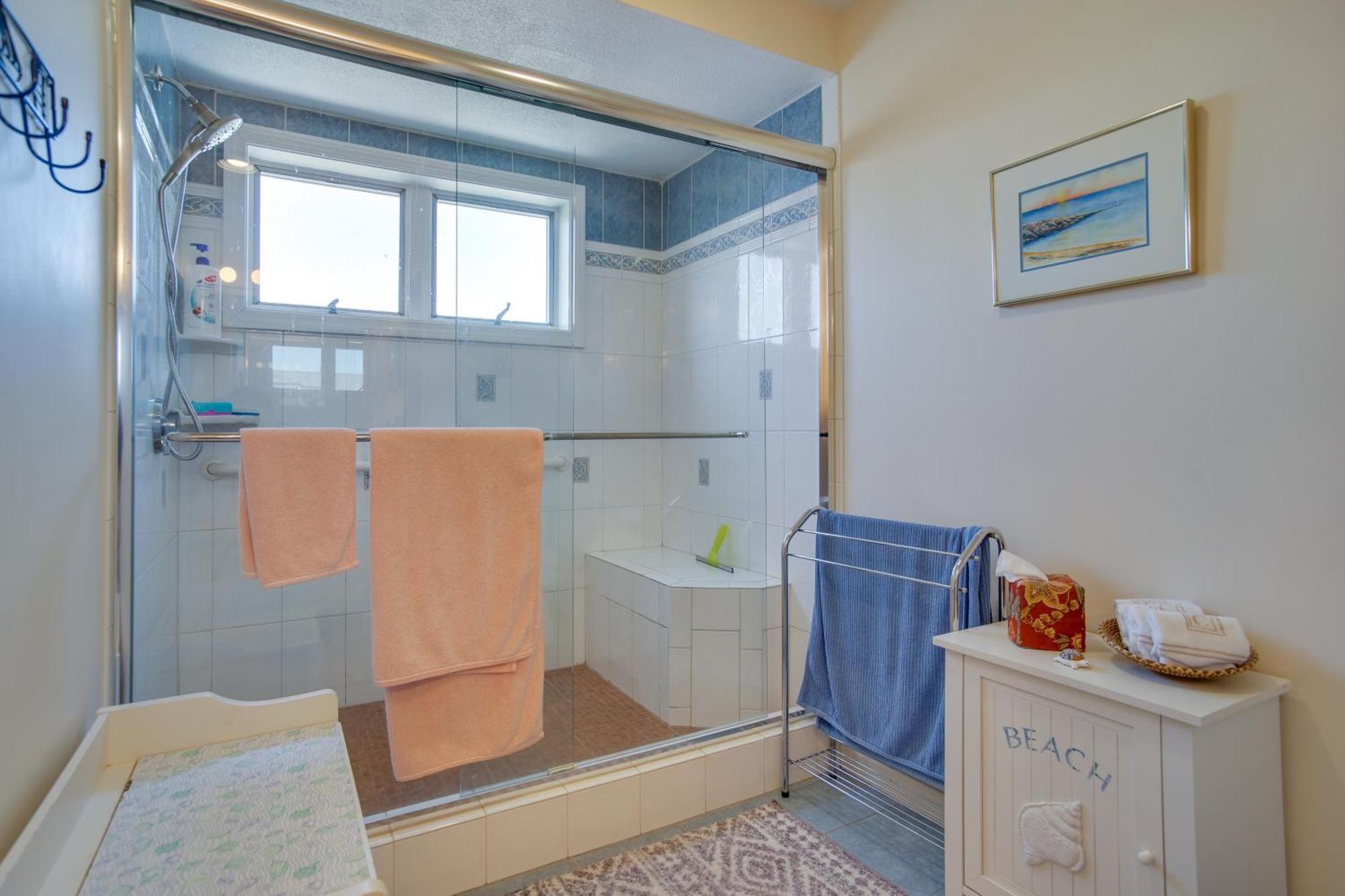 Breezy Oak Bluffs Condo - Steps To Inkwell Beach! エクステリア 写真