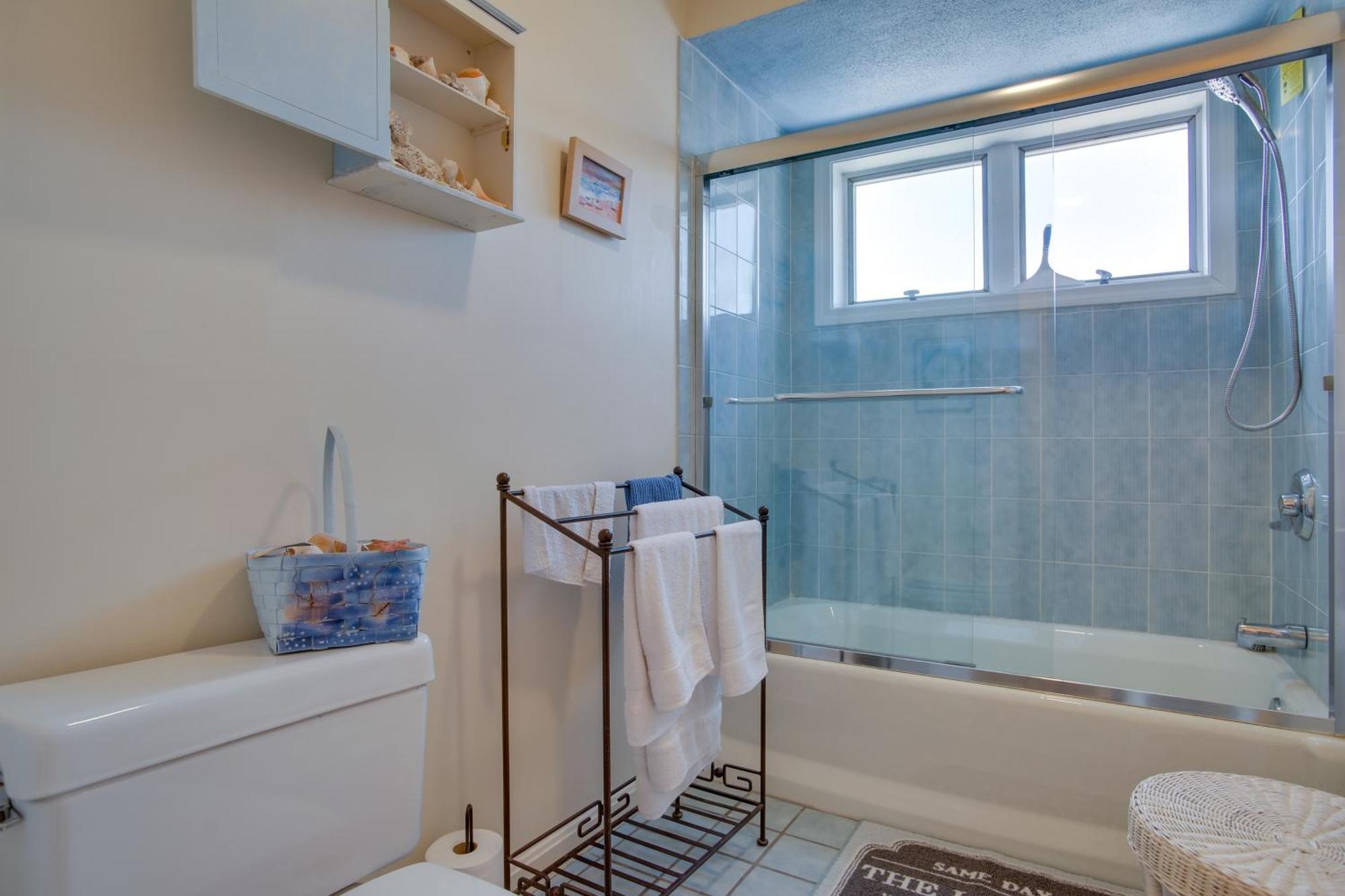 Breezy Oak Bluffs Condo - Steps To Inkwell Beach! エクステリア 写真