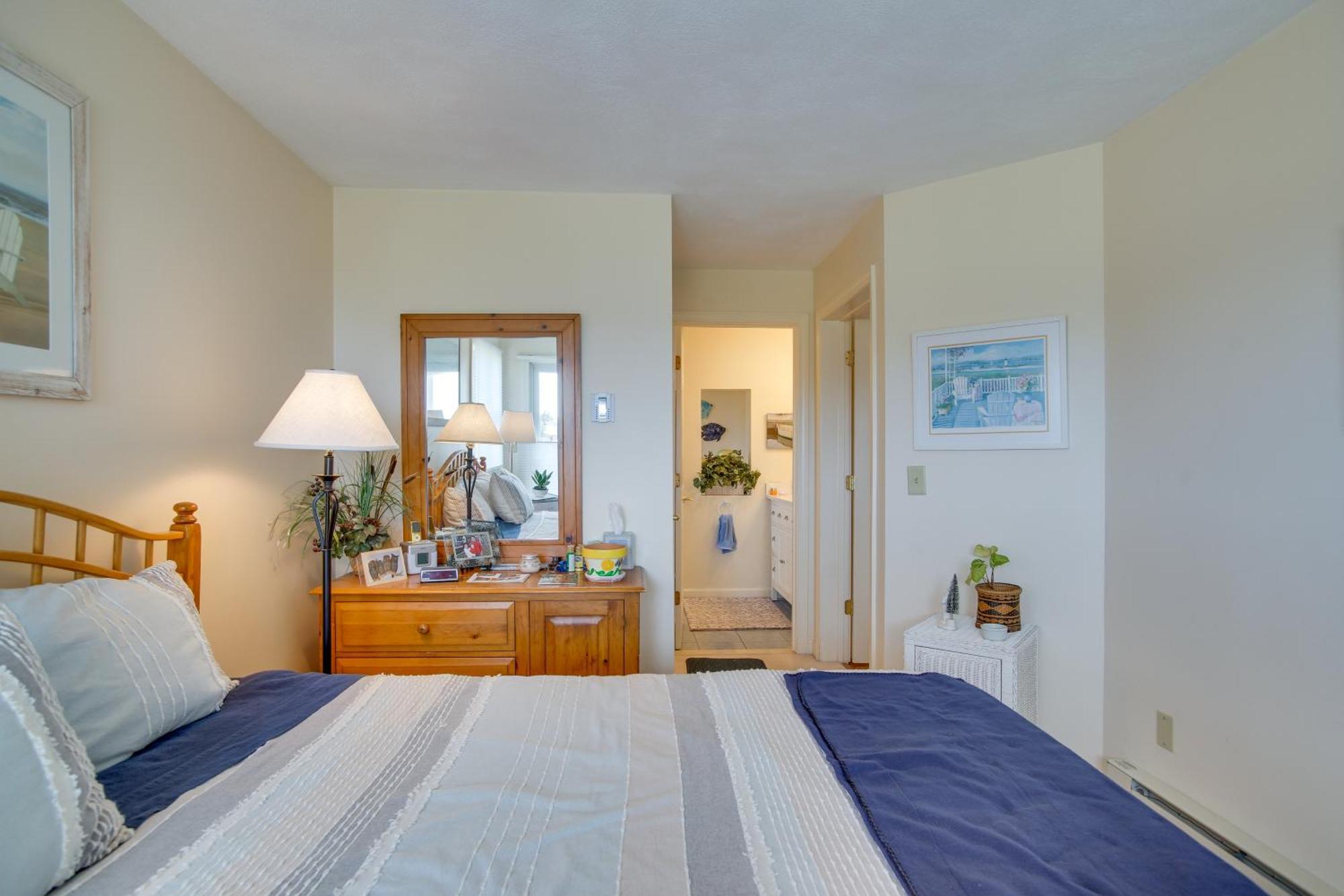 Breezy Oak Bluffs Condo - Steps To Inkwell Beach! エクステリア 写真